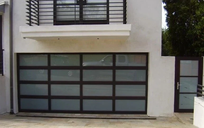 Garage Door Experts in Corona, CA